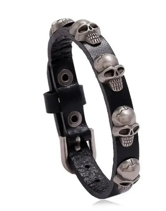 [BR2913] Skull & Crossbones Bracelet.webp